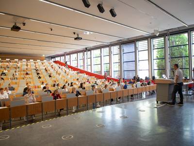 ham nat test im h rsaal 1 auf dem campus der universit t magdeburg melitta schubert ummd